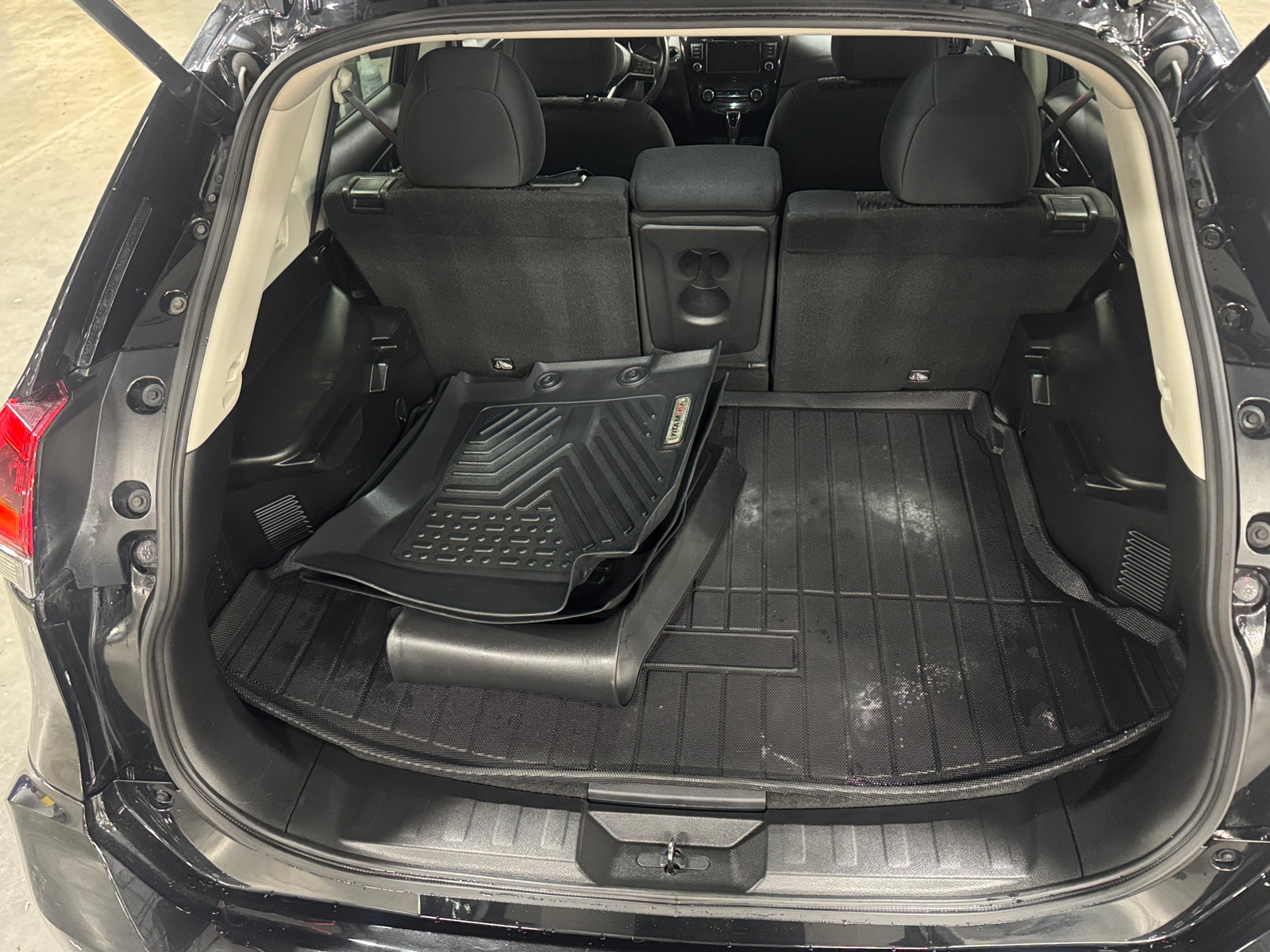 Thumbnail: 2018 Nissan Rogue - 7