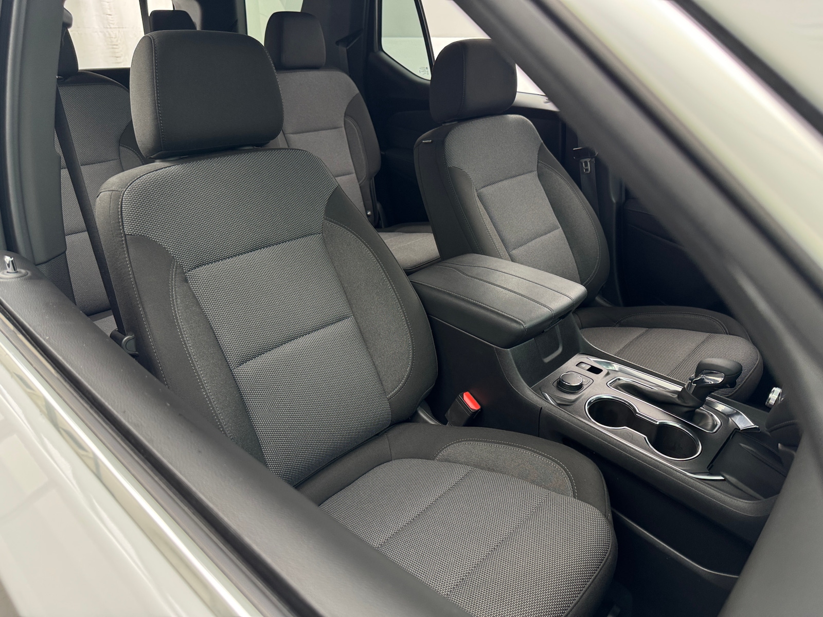 Thumbnail: 2023 Chevrolet Traverse - 2