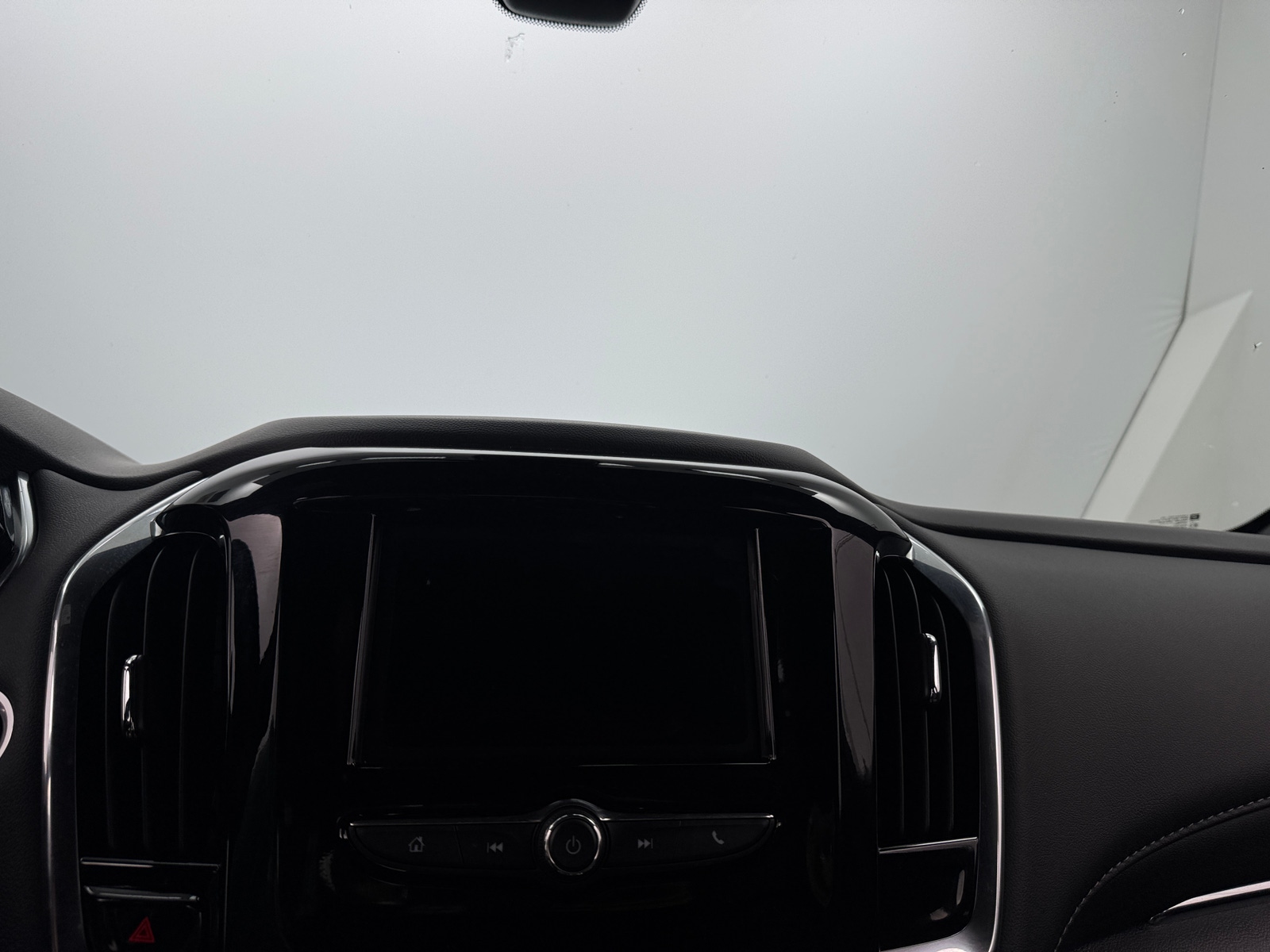 Thumbnail: 2023 Chevrolet Traverse - 4