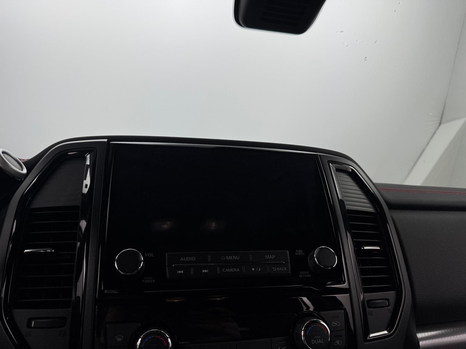 Thumbnail: 2024 Nissan Titan - 4