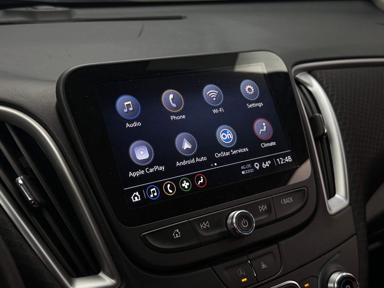 Thumbnail: 2023 Chevrolet Malibu - 4