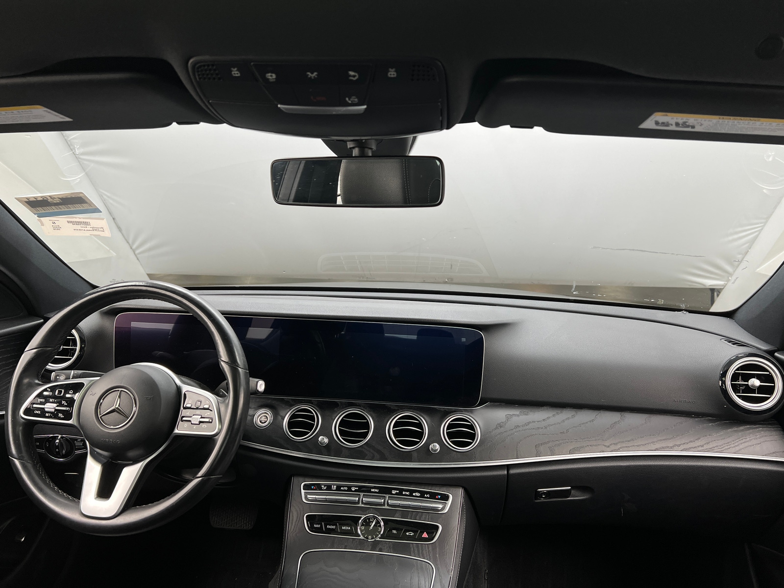 Thumbnail: 2020 Mercedes-Benz E-Class - 2