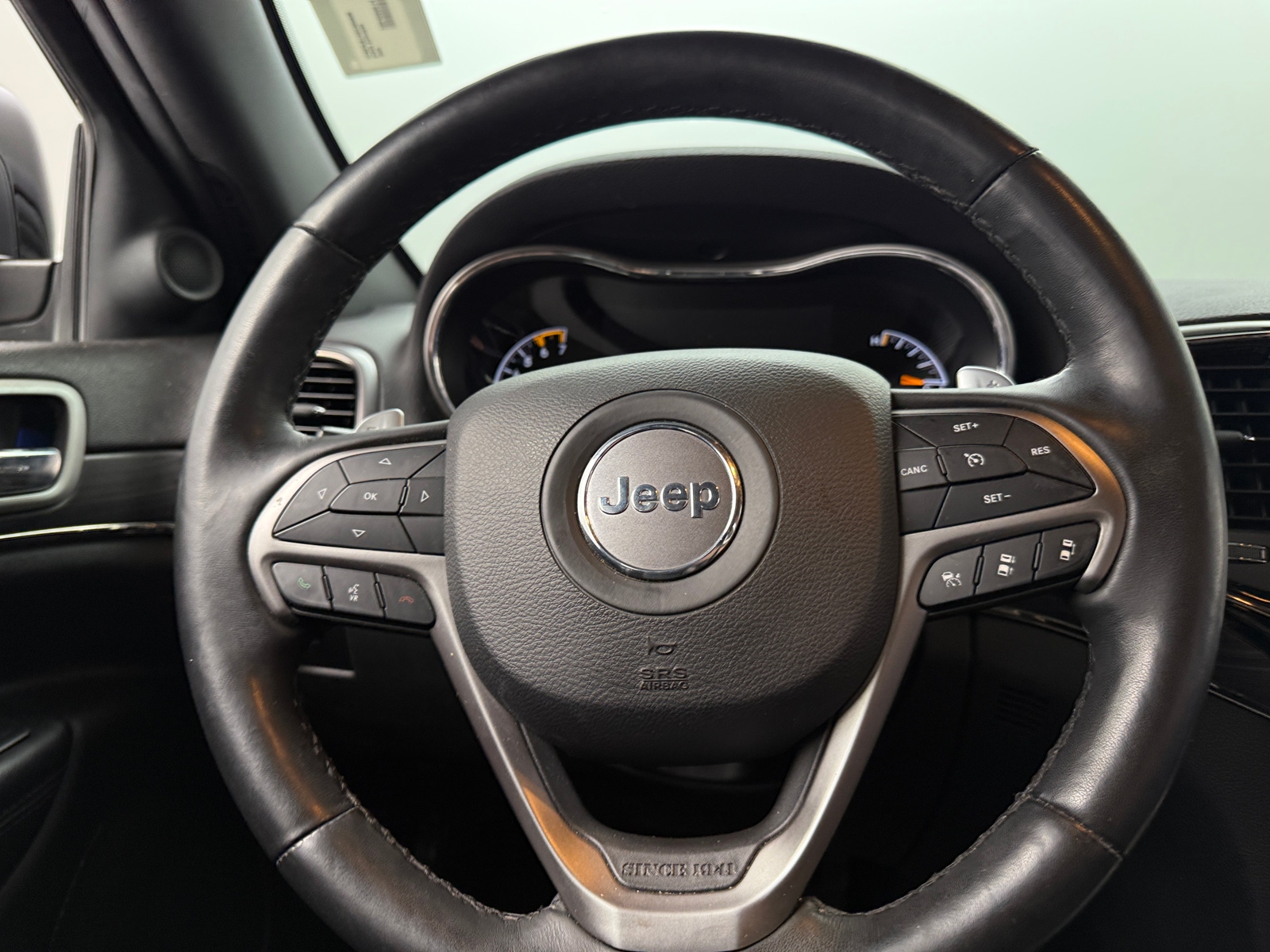 Thumbnail: 2019 Jeep Grand Cherokee - 4