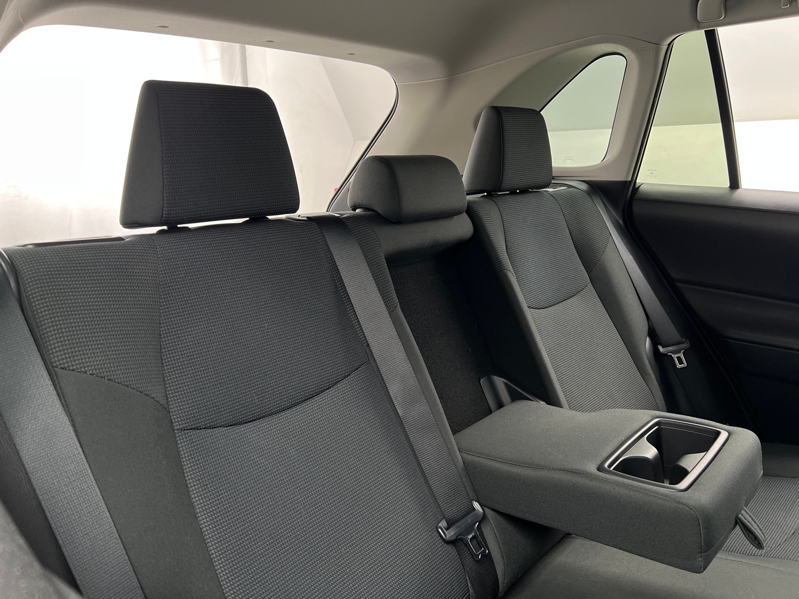 Thumbnail: 2021 Toyota RAV4 - 6