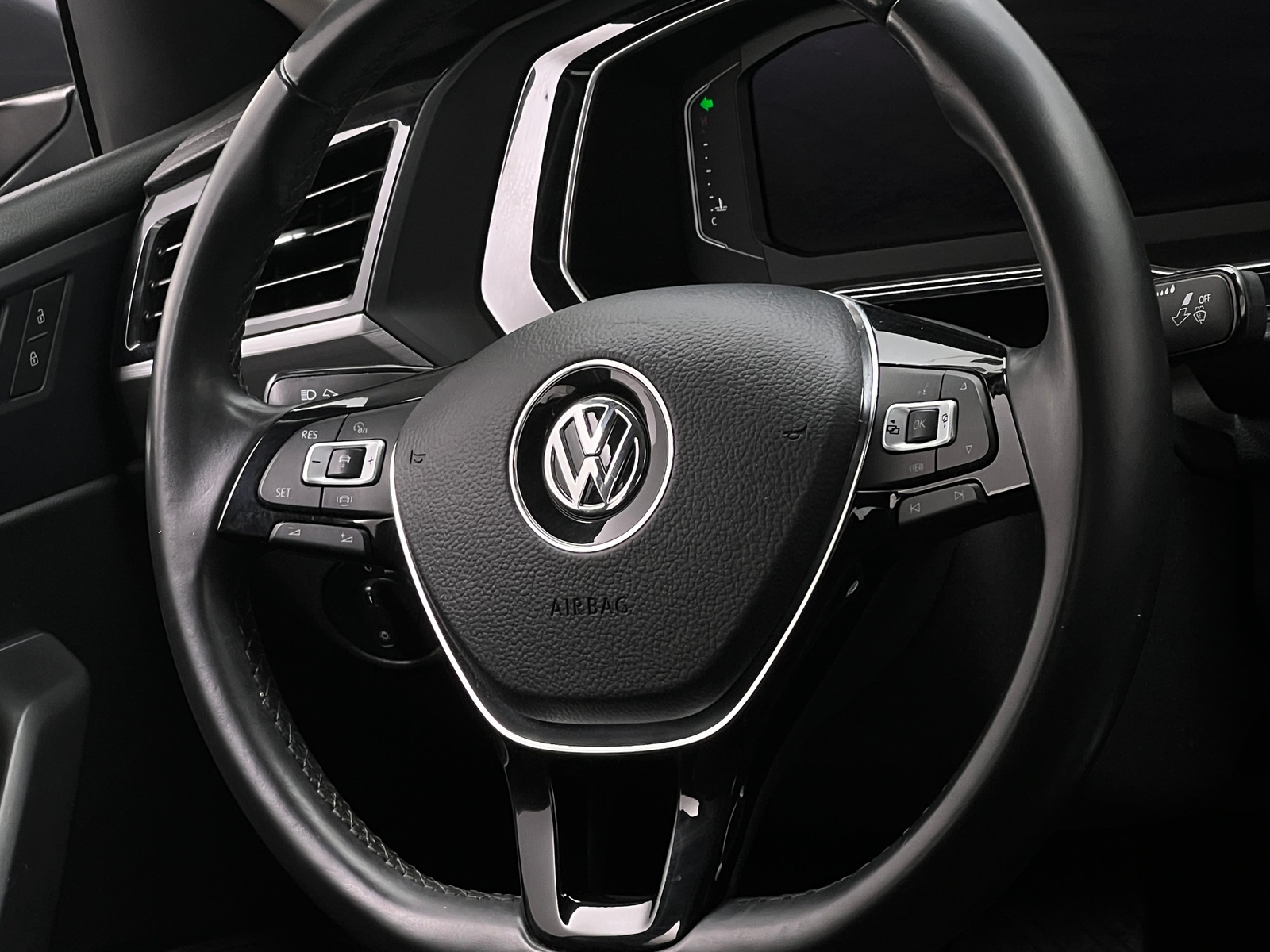 Thumbnail: 2019 Volkswagen Jetta - 4