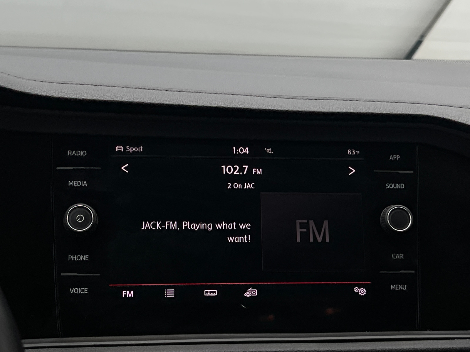 Thumbnail: 2019 Volkswagen Jetta - 3
