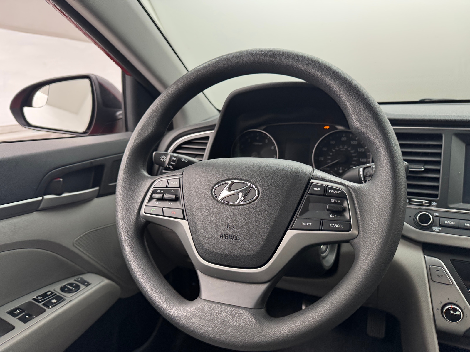 Thumbnail: 2017 Hyundai Elantra - 5
