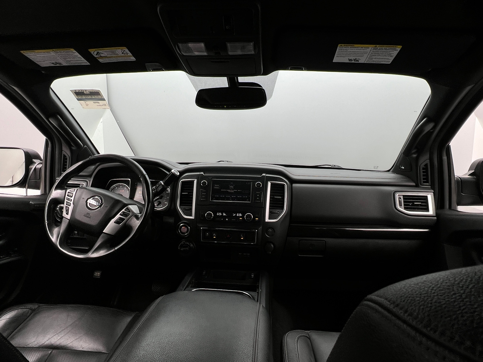 Thumbnail: 2019 Nissan Titan - 2