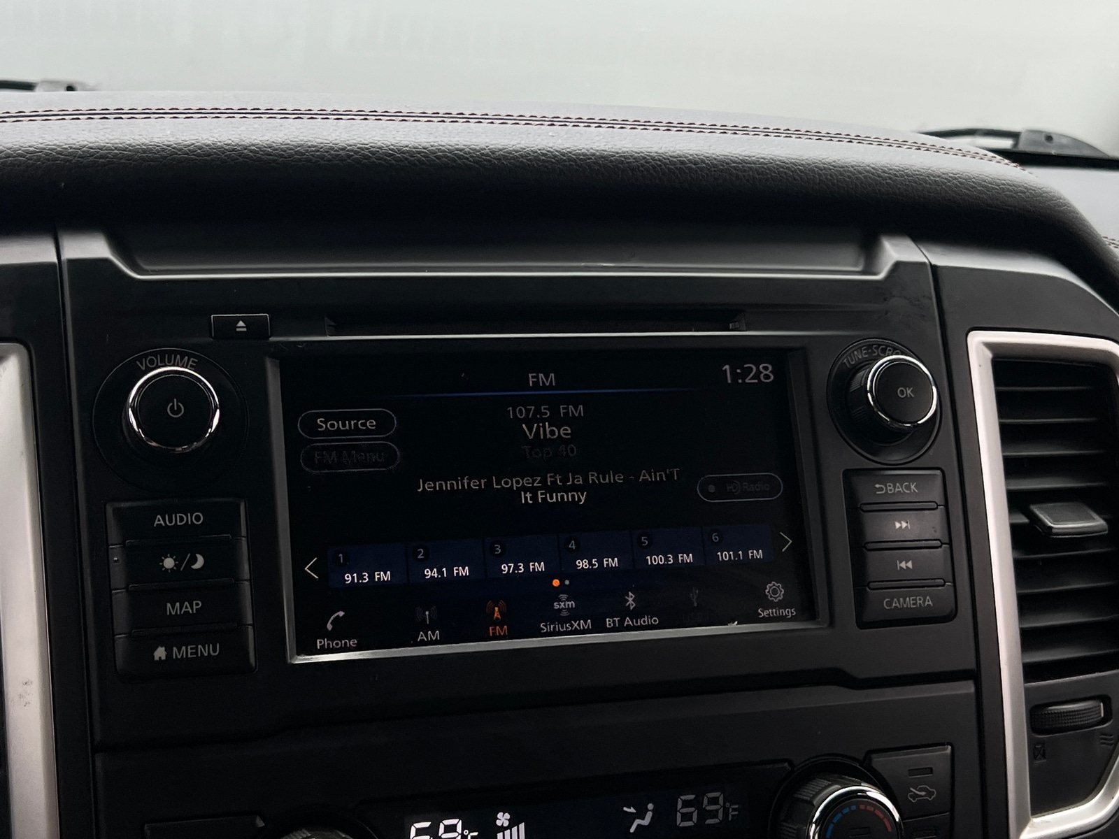 Thumbnail: 2019 Nissan Titan - 3