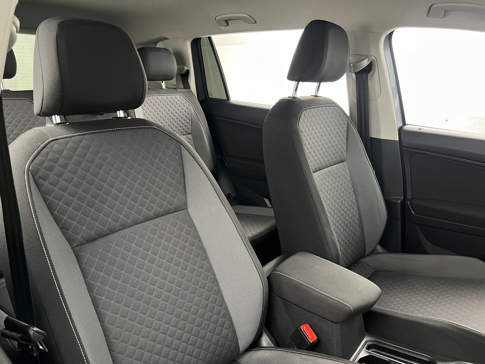 Thumbnail: 2021 Volkswagen Tiguan - 2