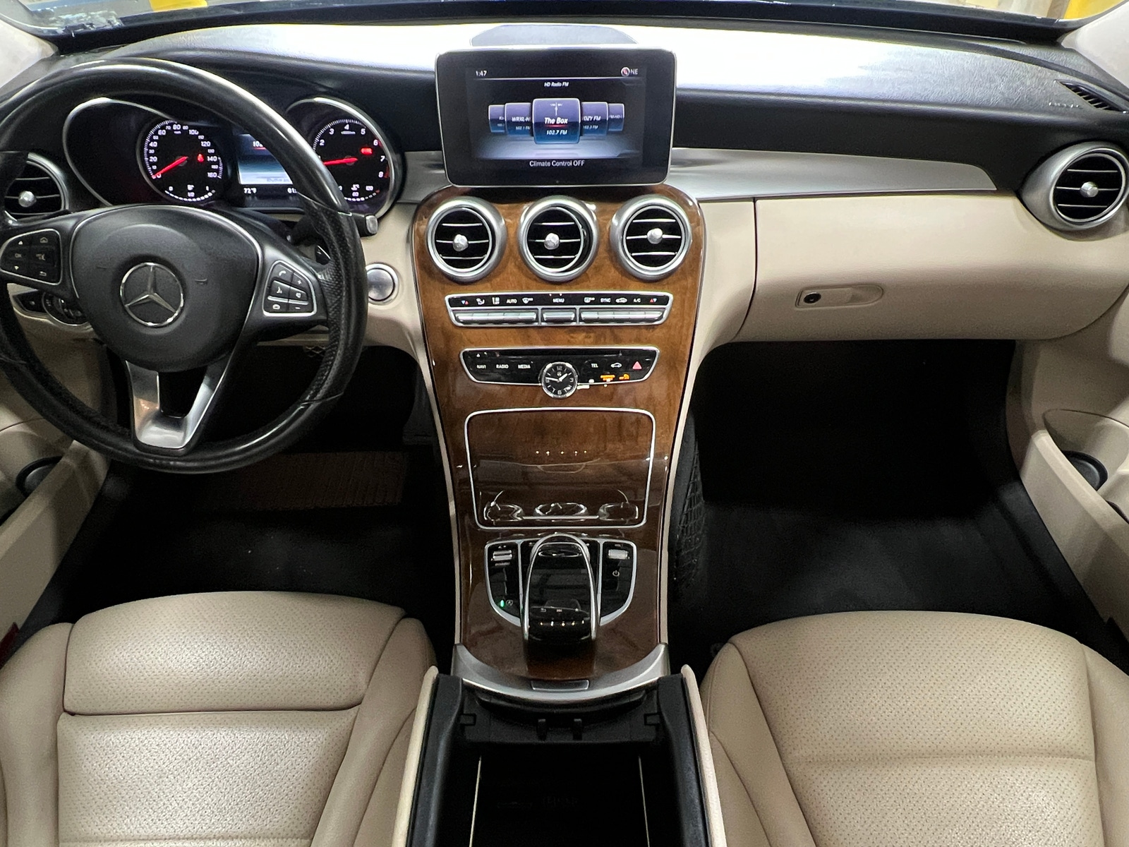 Thumbnail: 2017 Mercedes-Benz C-Class - 2