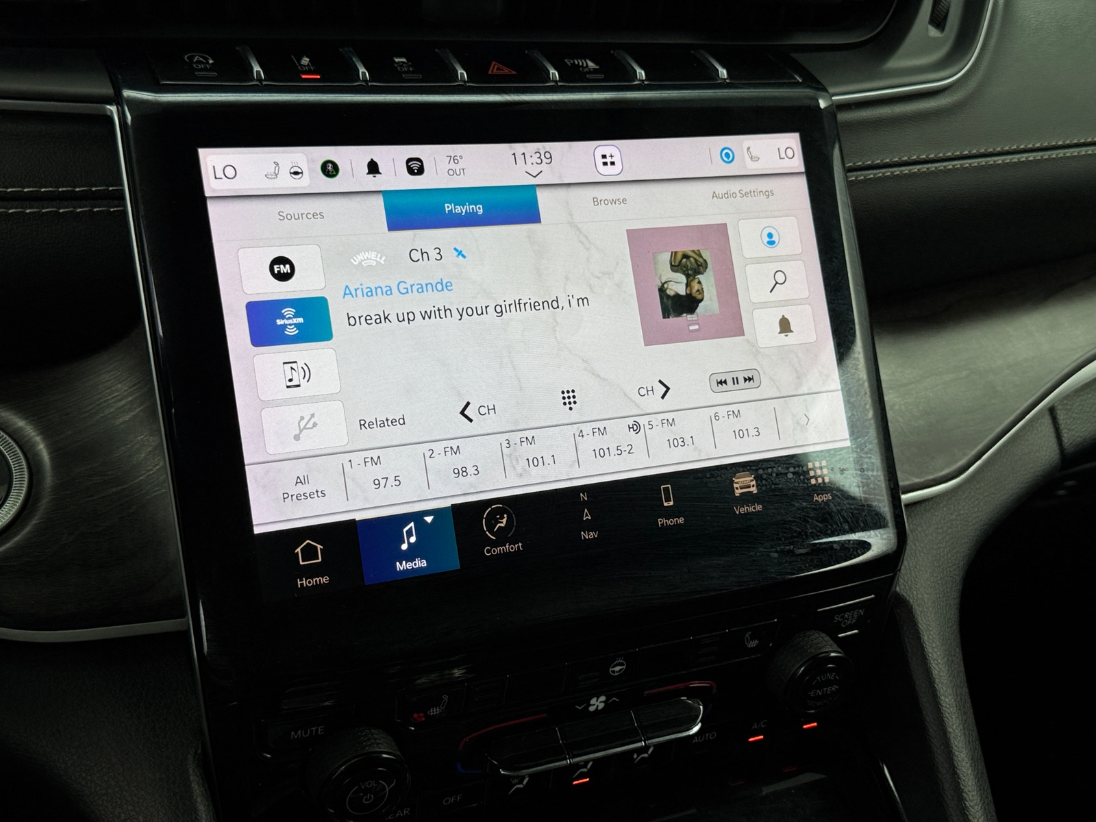 Thumbnail: 2023 Jeep Grand Cherokee L - 3