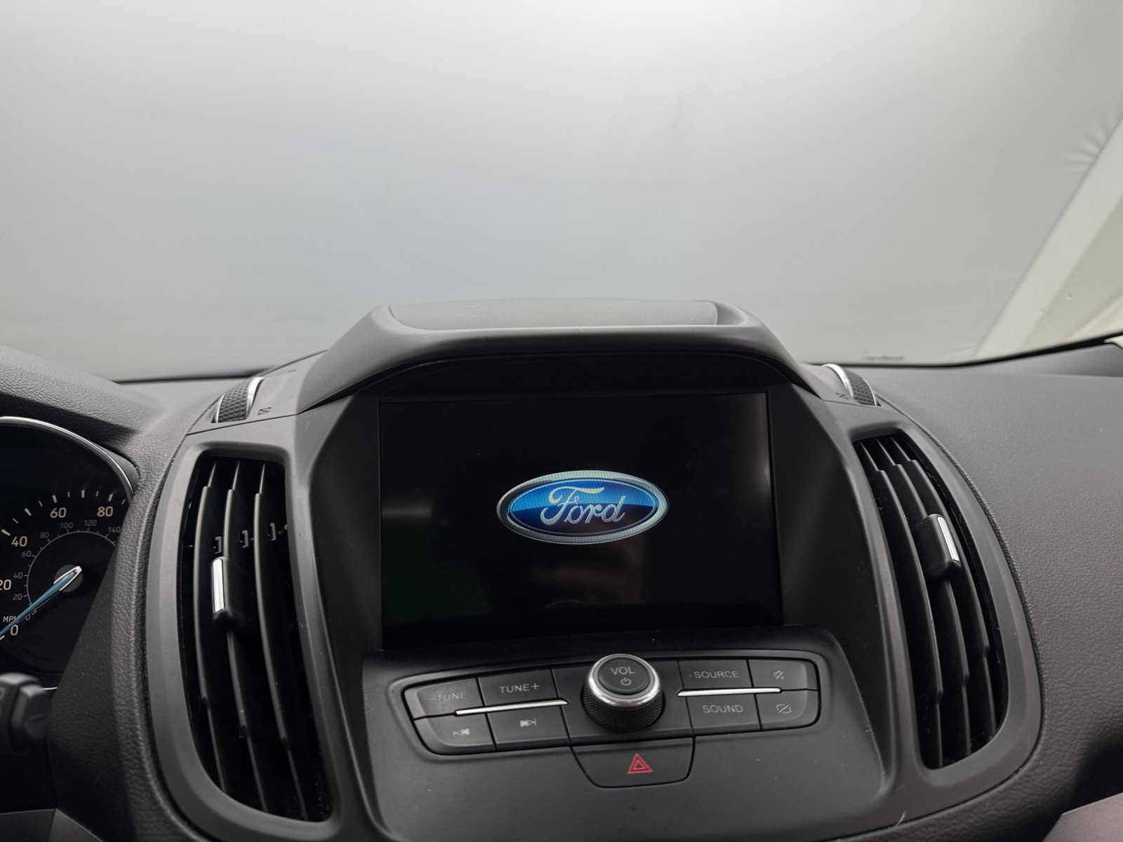 Thumbnail: 2019 Ford Escape - 4