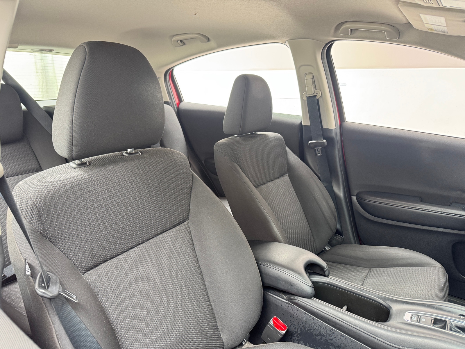 Thumbnail: 2016 Honda HR-V - 2
