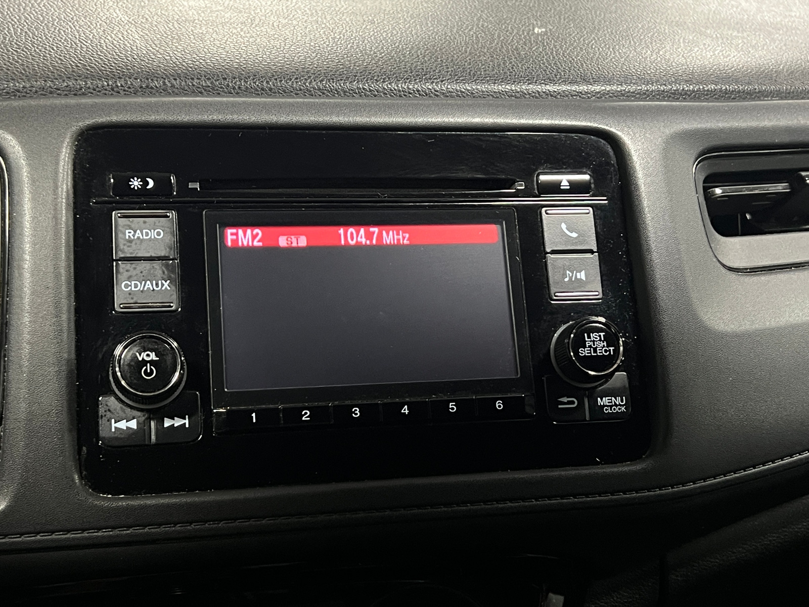 Thumbnail: 2016 Honda HR-V - 4