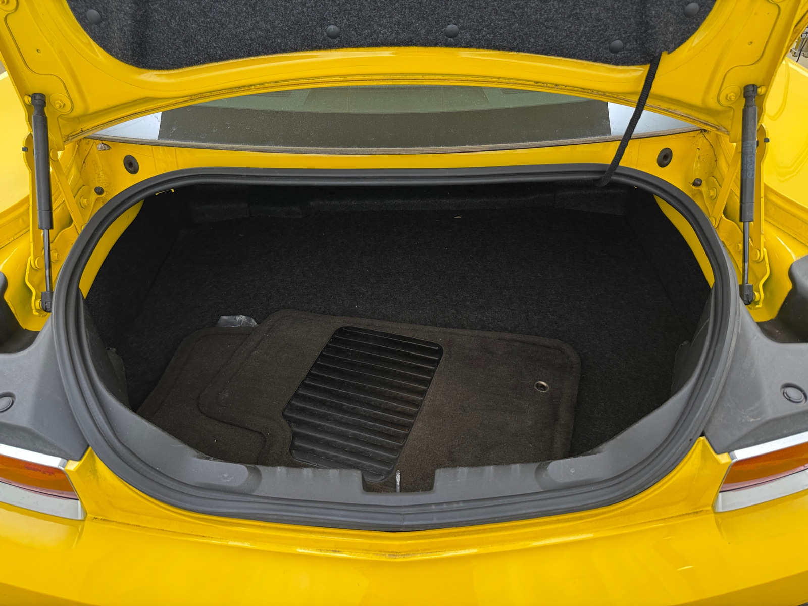 Thumbnail: 2010 Chevrolet Camaro - 4