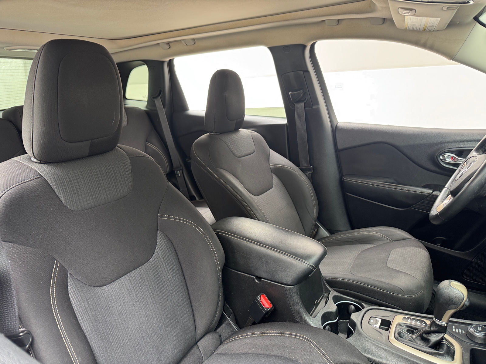 Thumbnail: 2015 Jeep Cherokee - 2