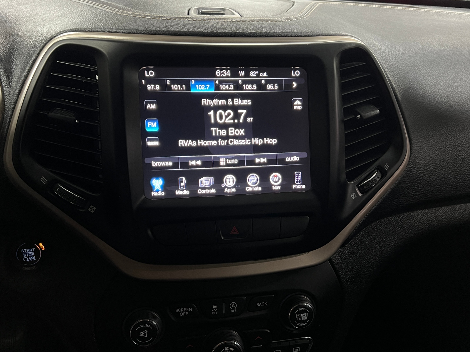 Thumbnail: 2015 Jeep Cherokee - 4