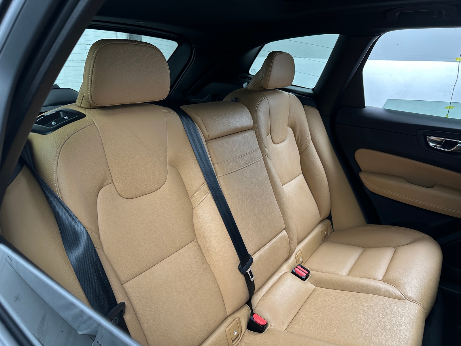 Thumbnail: 2020 Volvo XC60 - 5