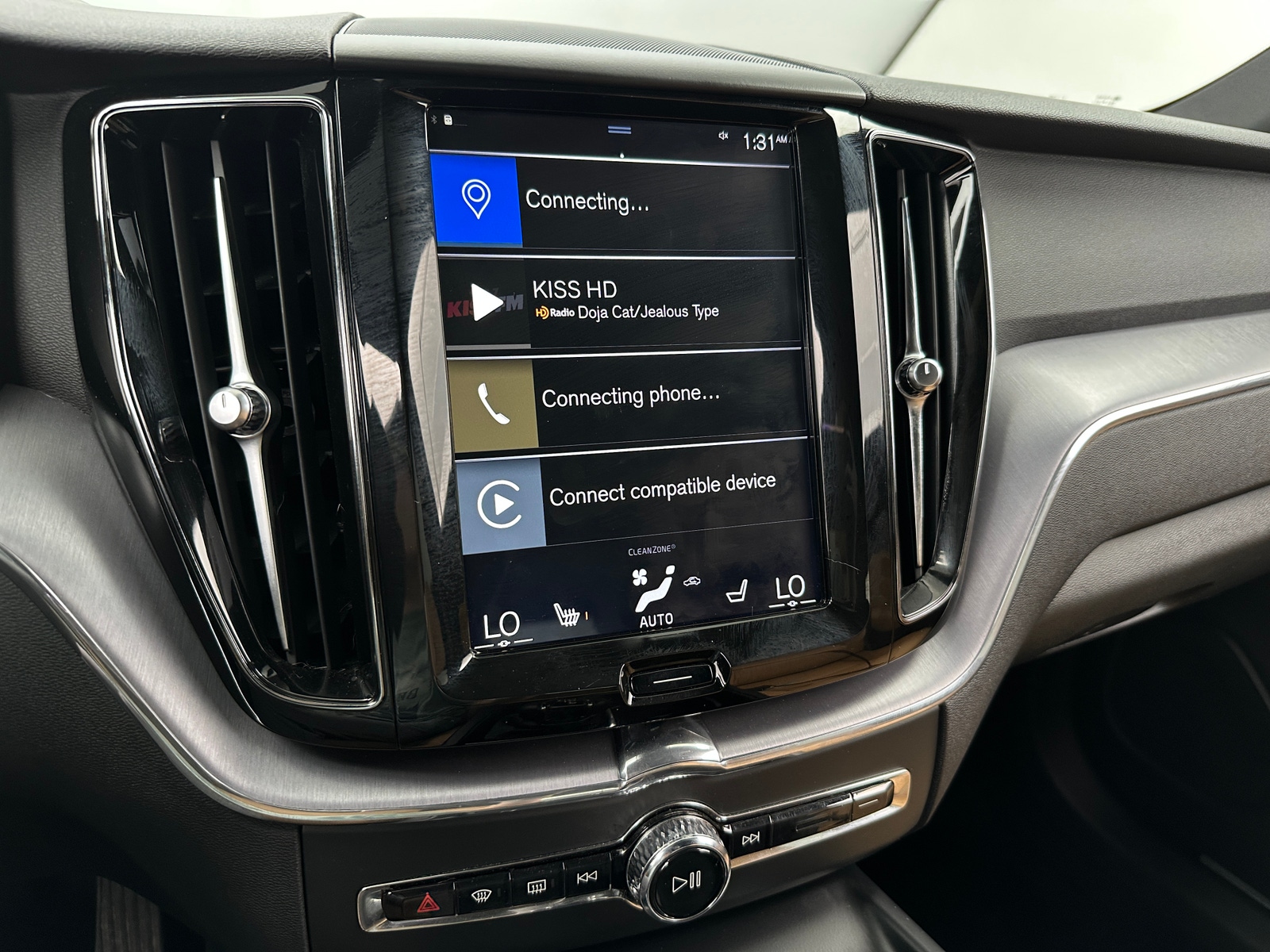 Thumbnail: 2020 Volvo XC60 - 3
