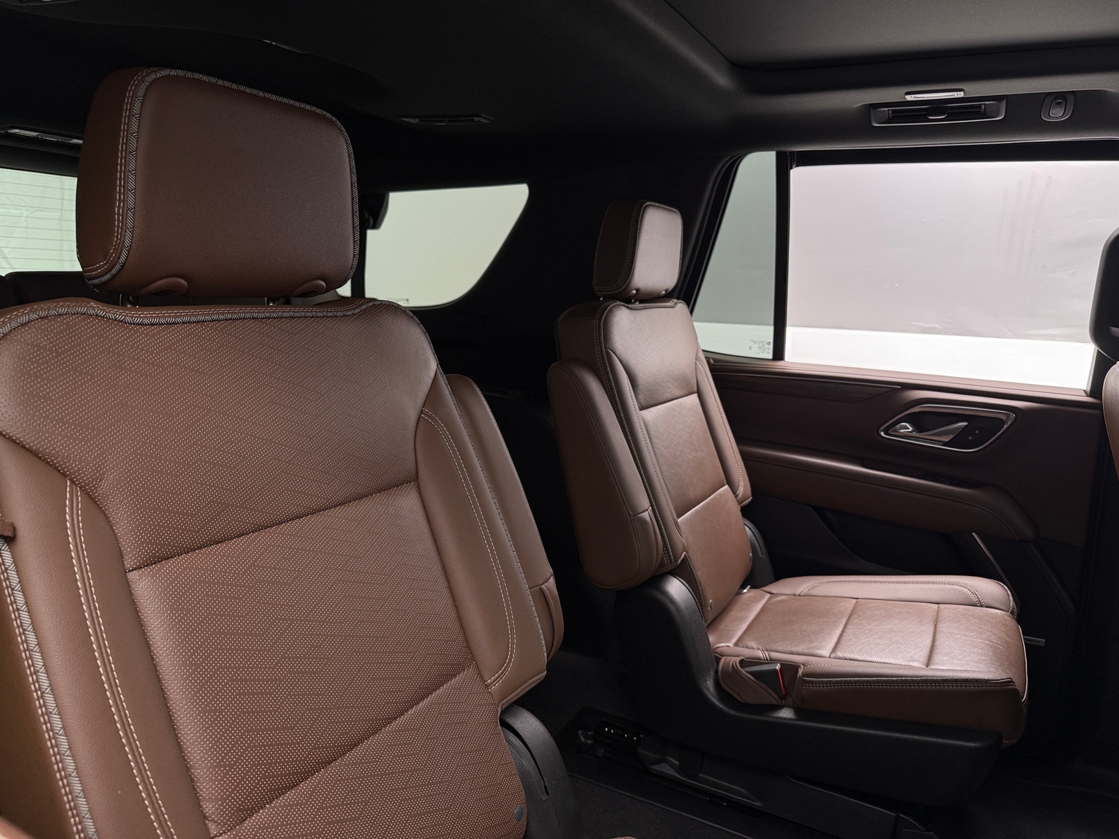 Thumbnail: 2021 Chevrolet Tahoe - 5