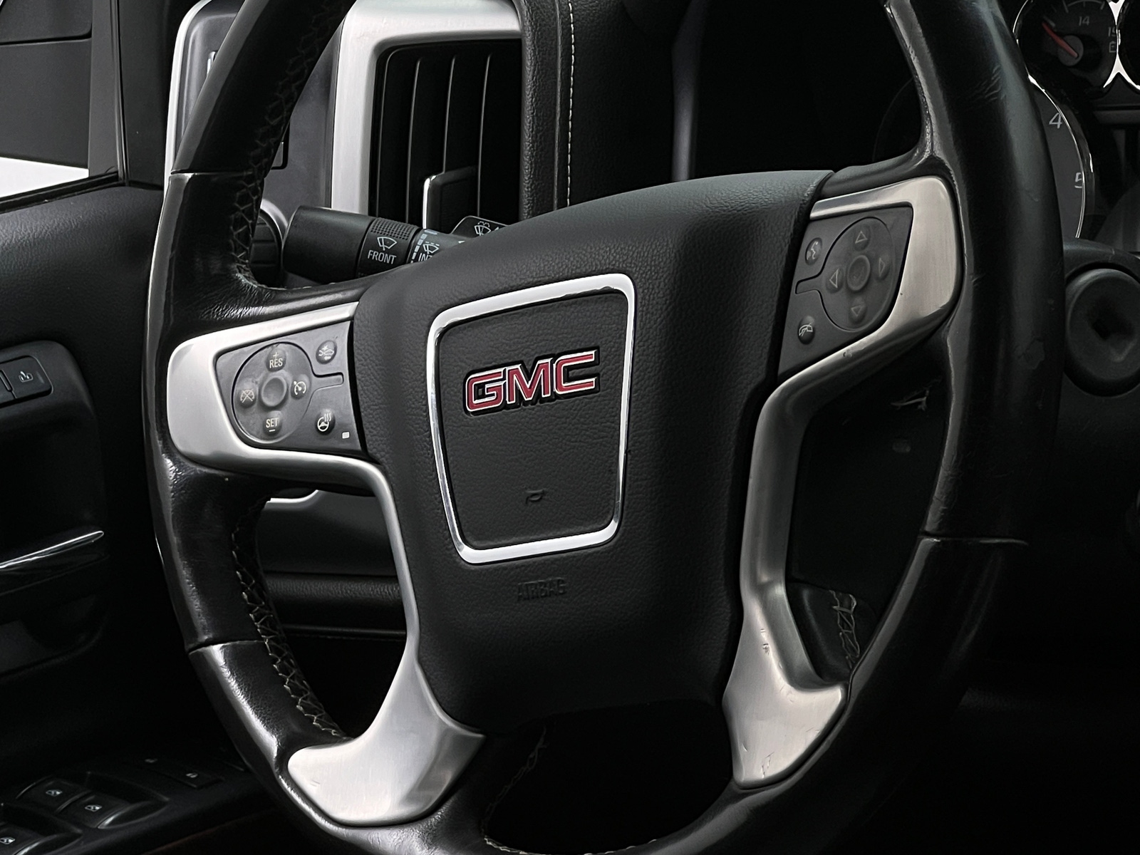 Thumbnail: 2015 GMC Sierra 1500 - 4