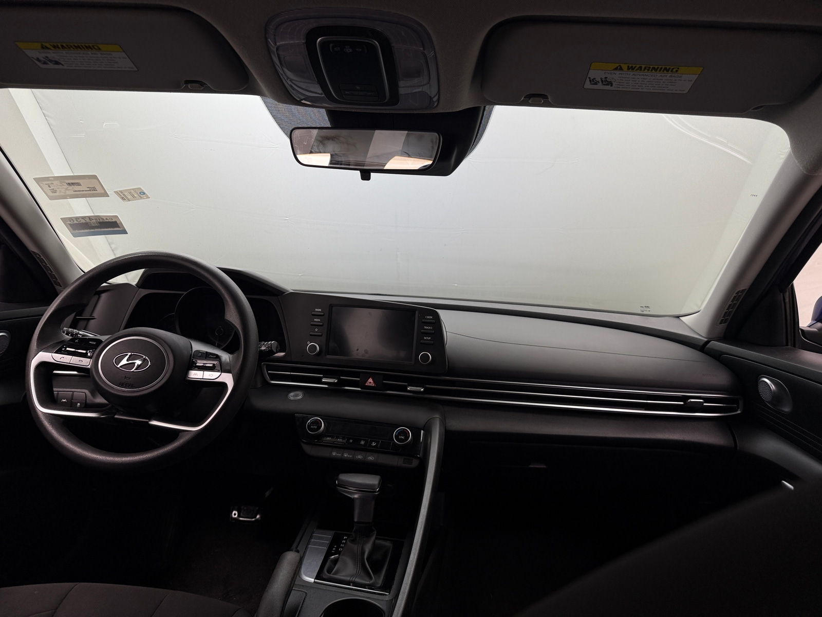 Thumbnail: 2022 Hyundai Elantra - 3