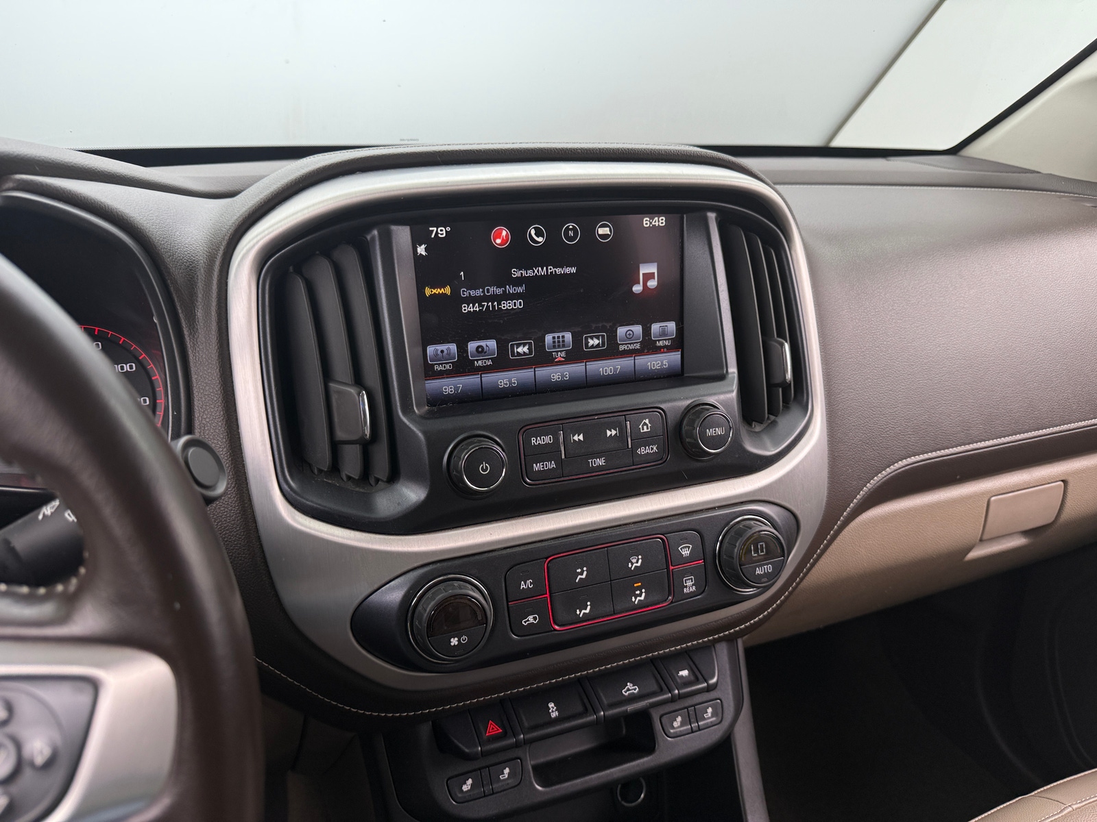 Thumbnail: 2016 GMC Canyon - 3