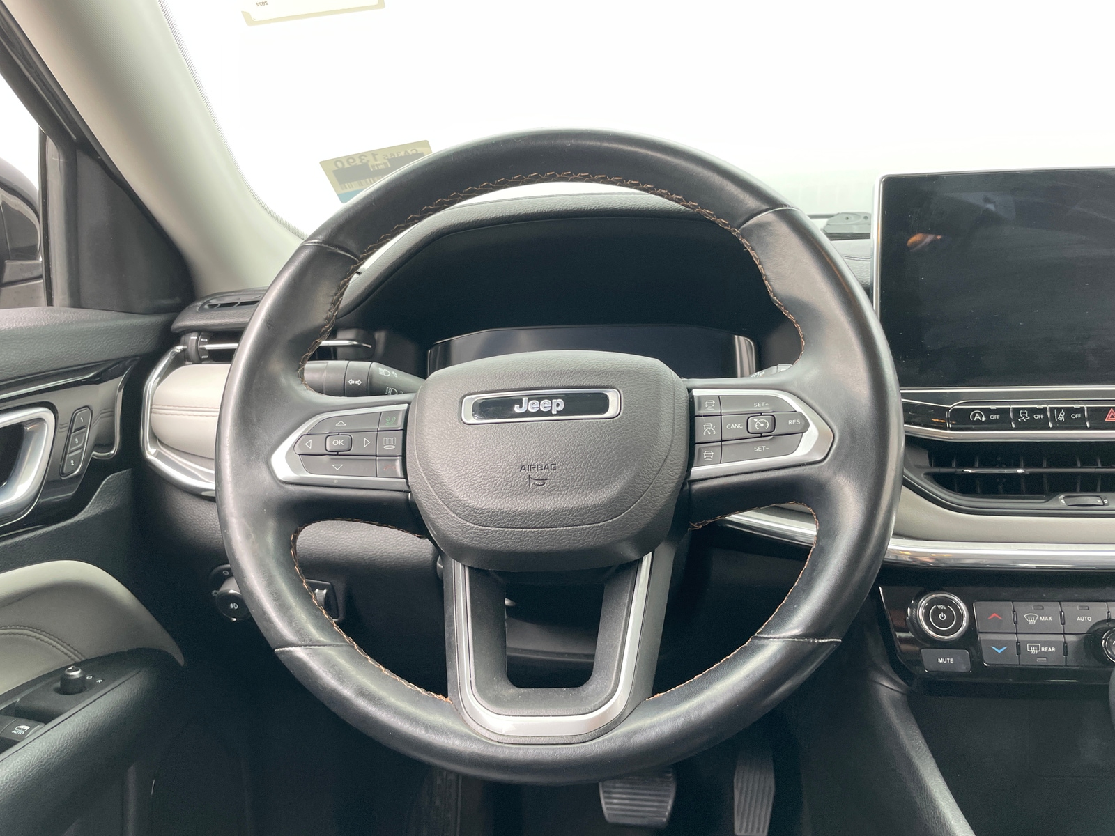 Thumbnail: 2022 Jeep Compass - 4