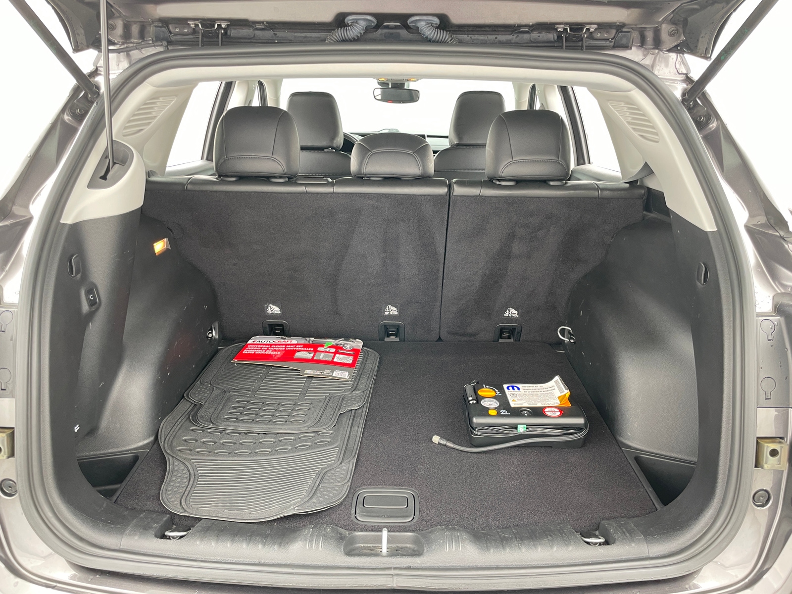 Thumbnail: 2022 Jeep Compass - 6