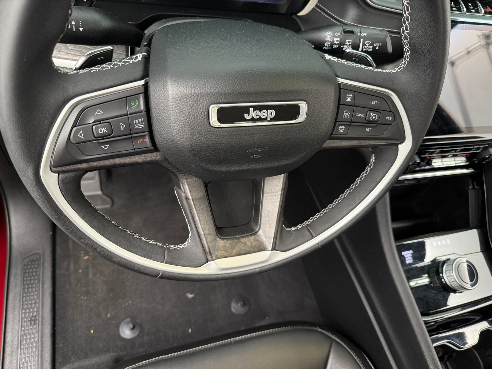 Thumbnail: 2023 Jeep Grand Cherokee - 4