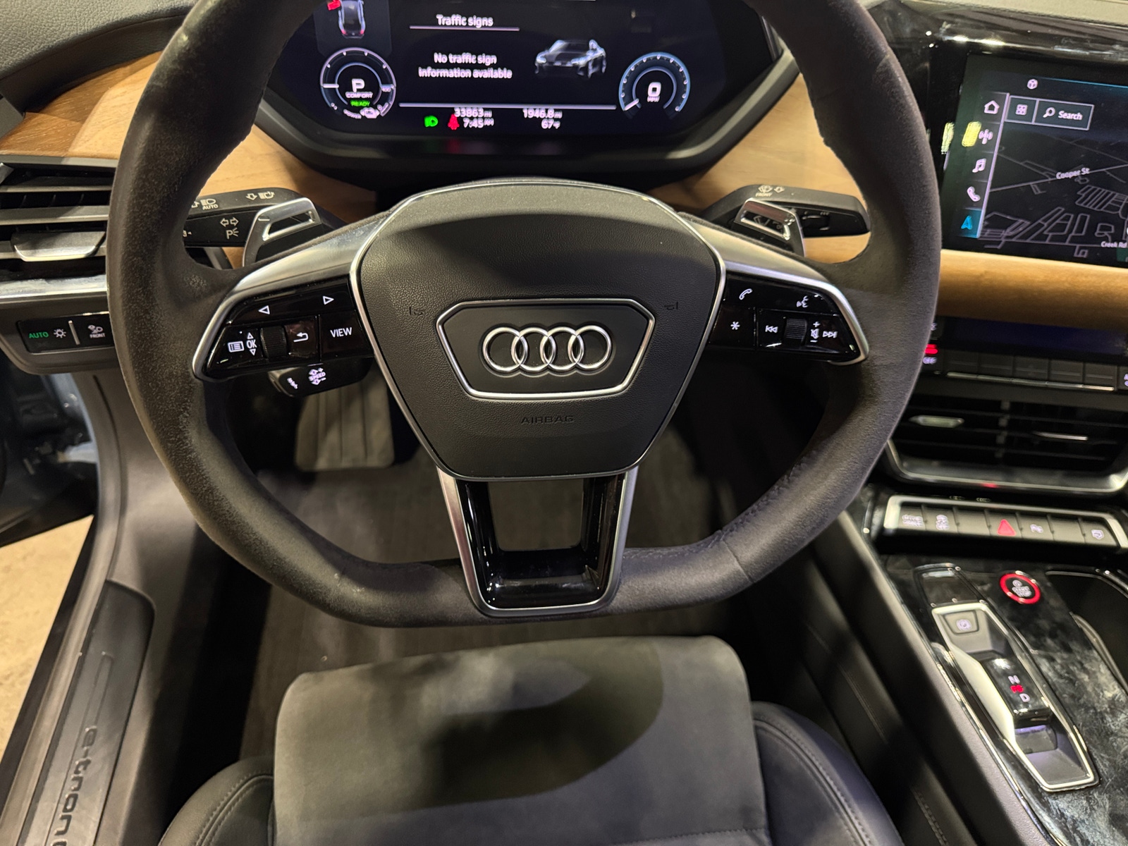 Thumbnail: 2022 Audi e-tron GT - 4