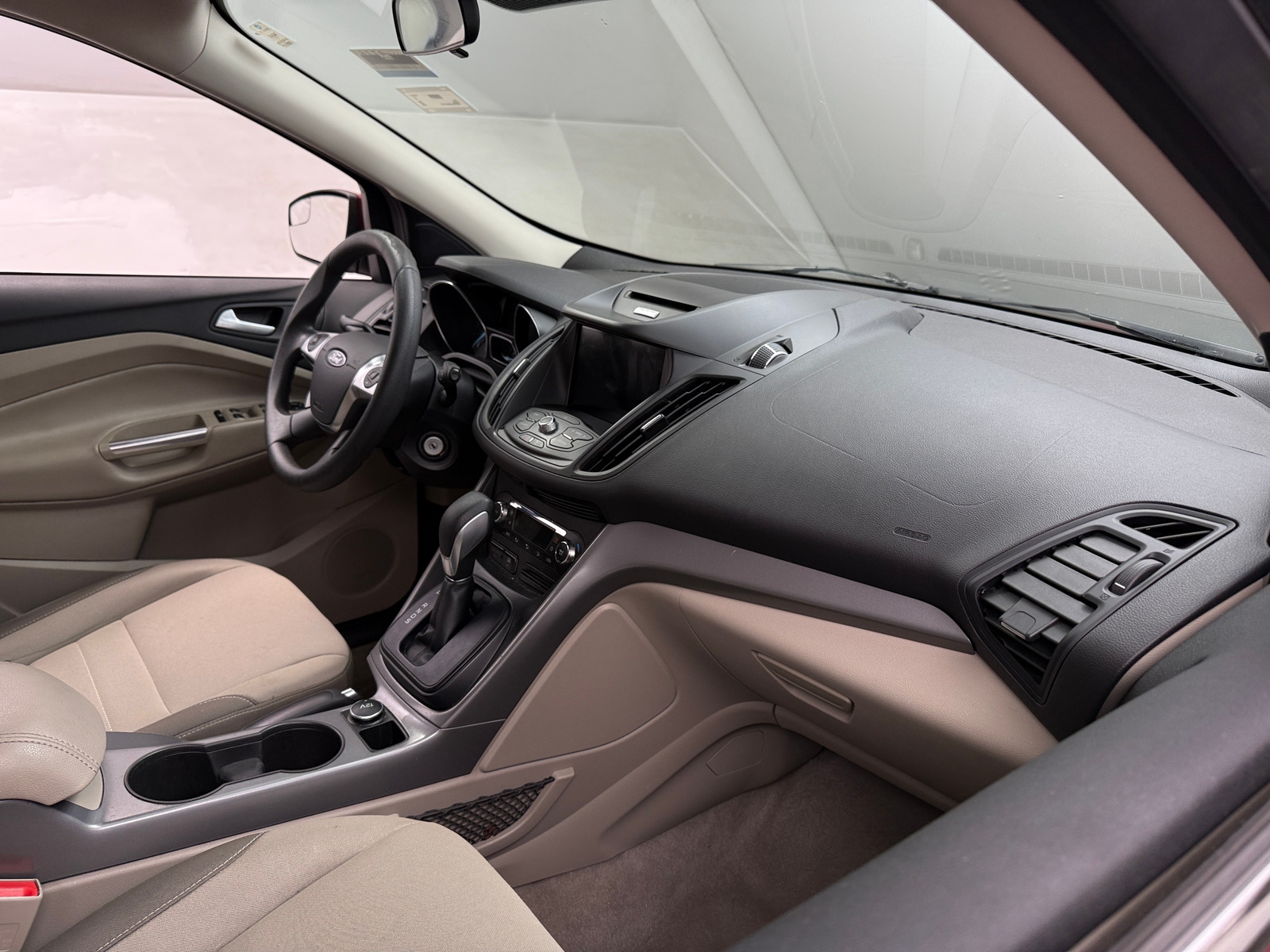 Thumbnail: 2016 Ford Escape - 3