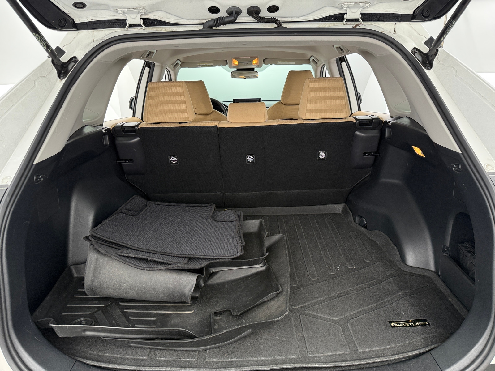 Thumbnail: 2019 Toyota RAV4 - 7