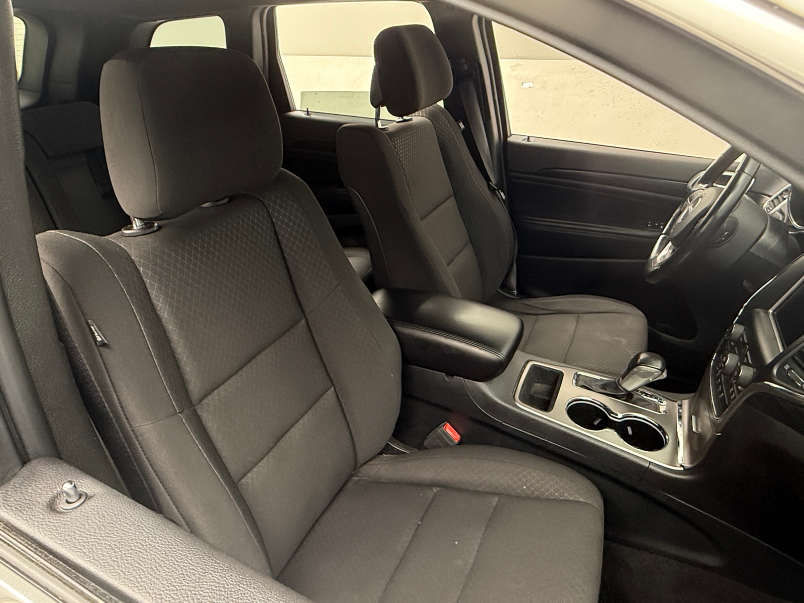 Thumbnail: 2020 Jeep Grand Cherokee - 2