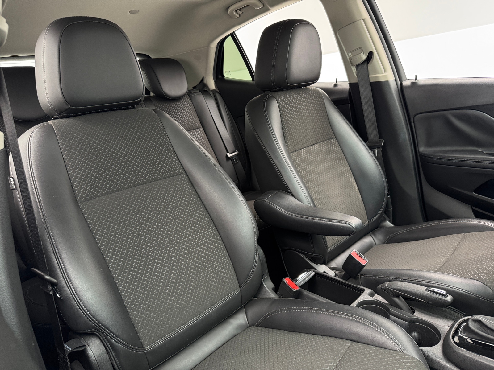 Thumbnail: 2020 Buick Encore - 2