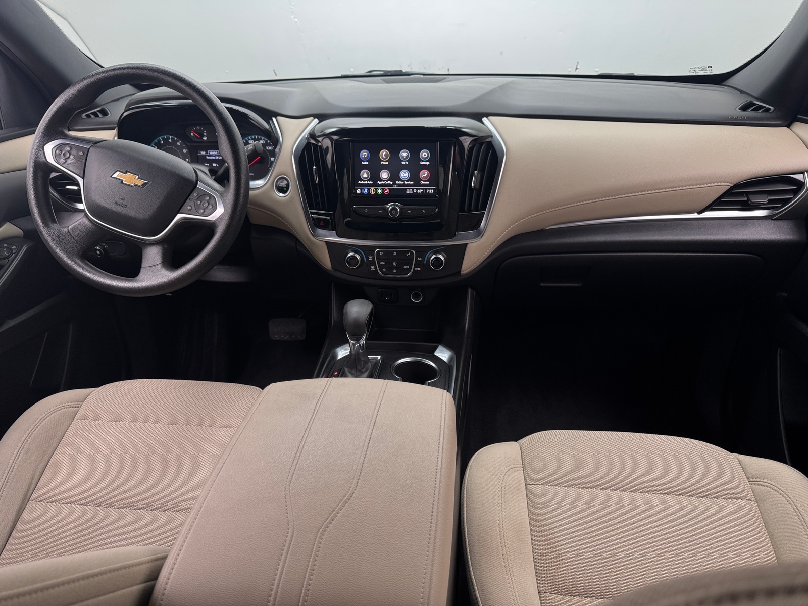 Thumbnail: 2022 Chevrolet Traverse - 3