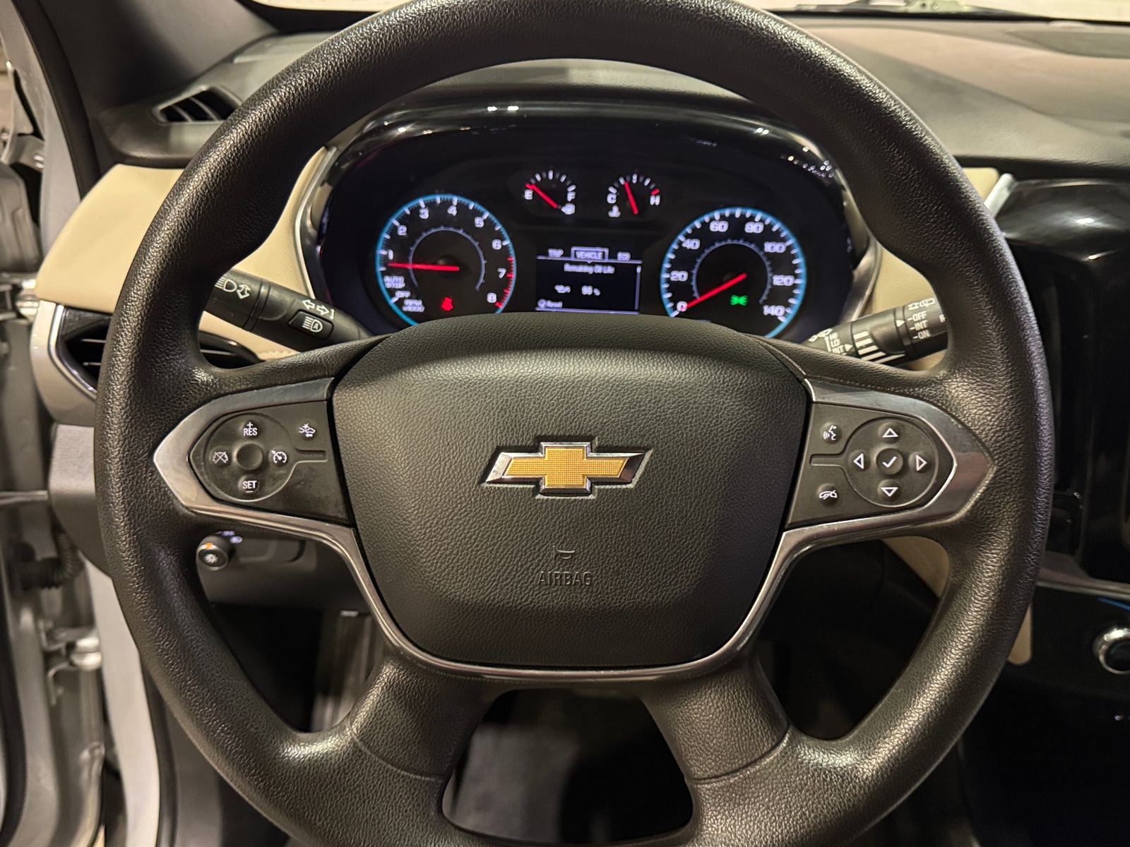 Thumbnail: 2022 Chevrolet Traverse - 5