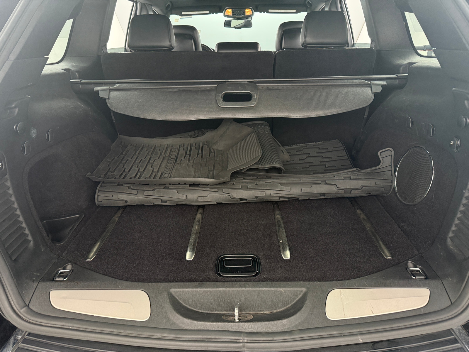 Thumbnail: 2014 Jeep Grand Cherokee - 6