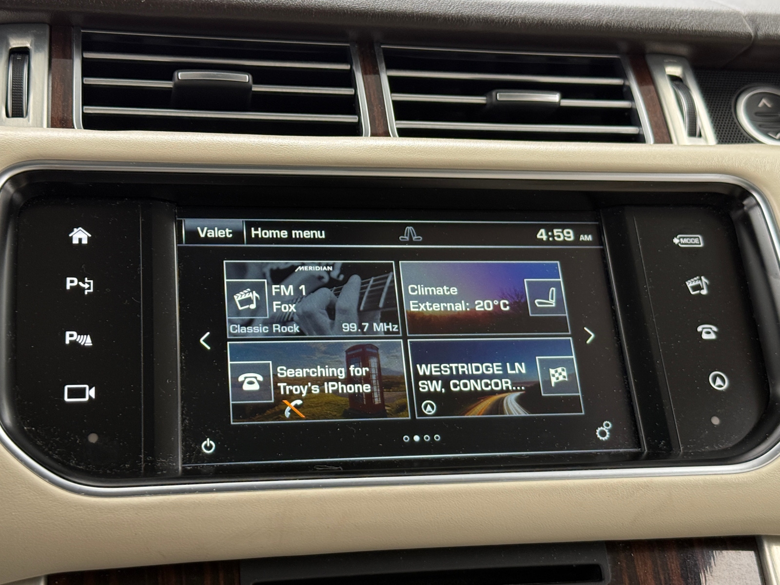 Thumbnail: 2016 Land Rover Range Rover - 3