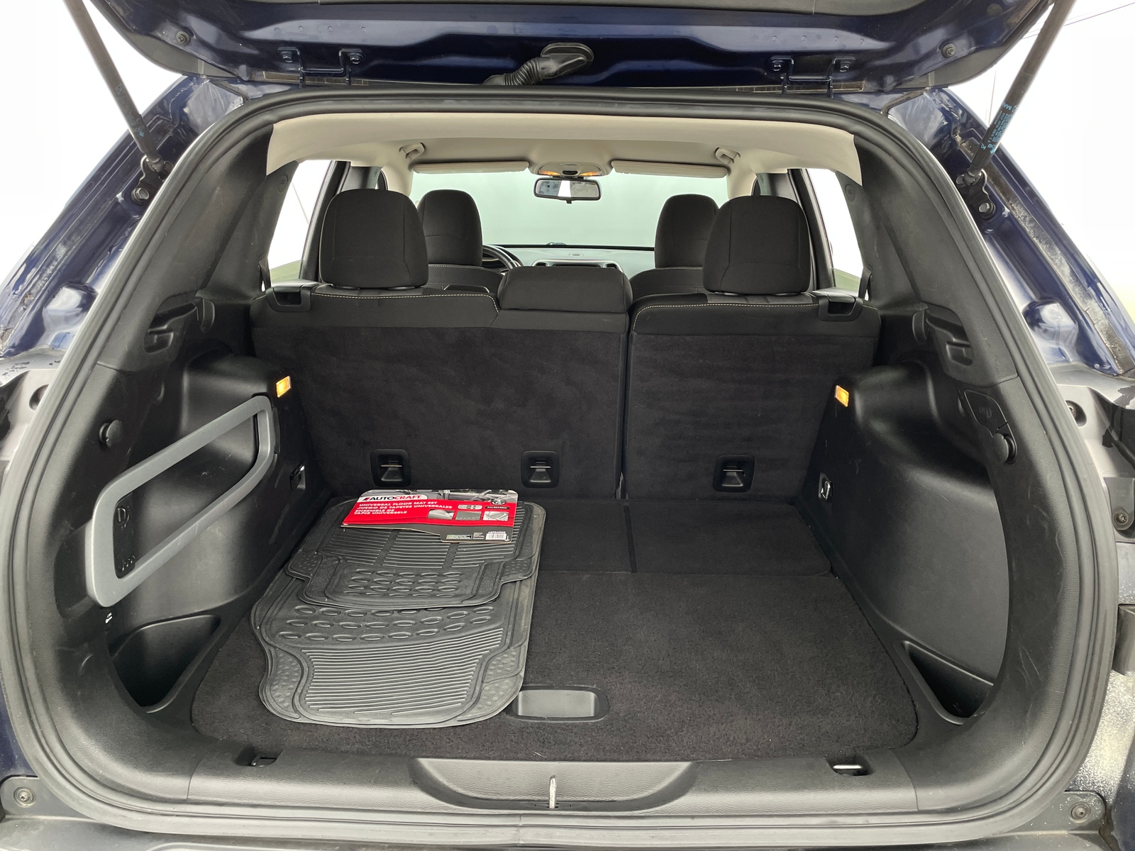 Thumbnail: 2014 Jeep Cherokee - 7