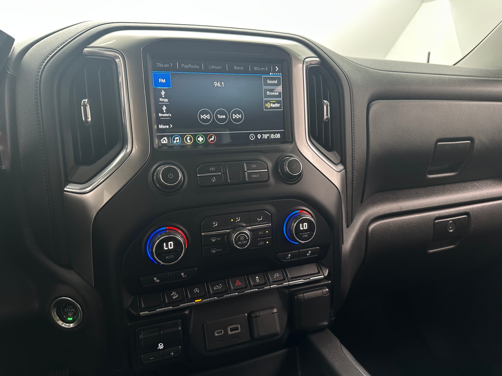 Thumbnail: 2020 Chevrolet Silverado 1500 - 3