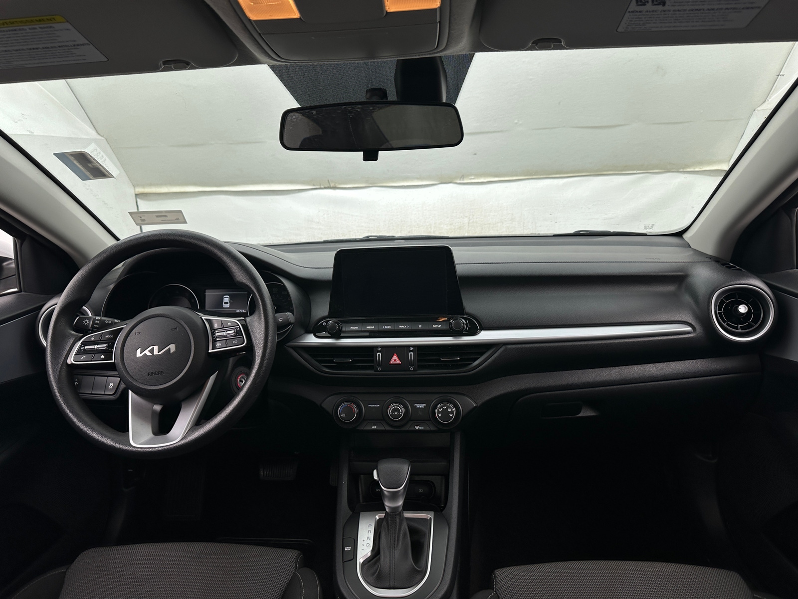 Thumbnail: 2024 Kia Forte - 3
