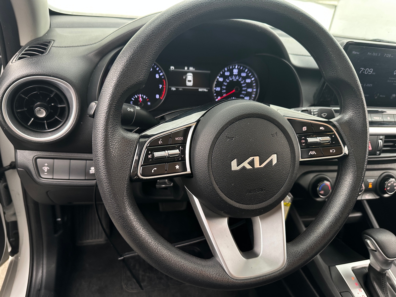 Thumbnail: 2024 Kia Forte - 5