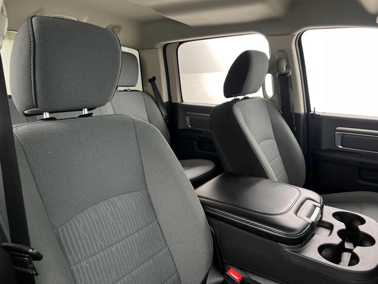 Thumbnail: 2022 RAM 1500 Classic - 2