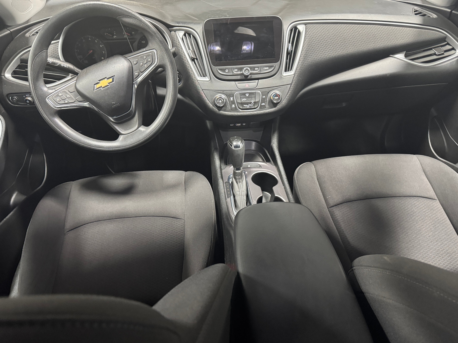 Thumbnail: 2019 Chevrolet Malibu - 3