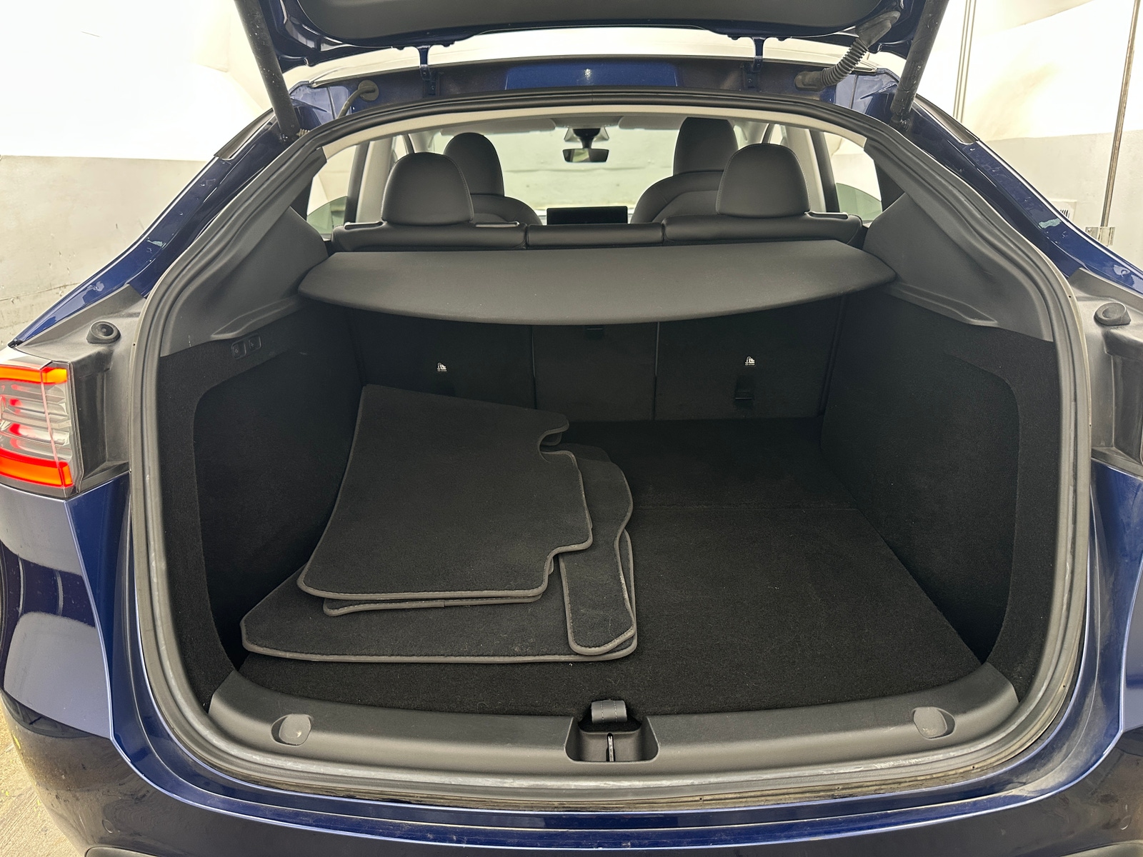 Thumbnail: 2022 Tesla Model Y - 6