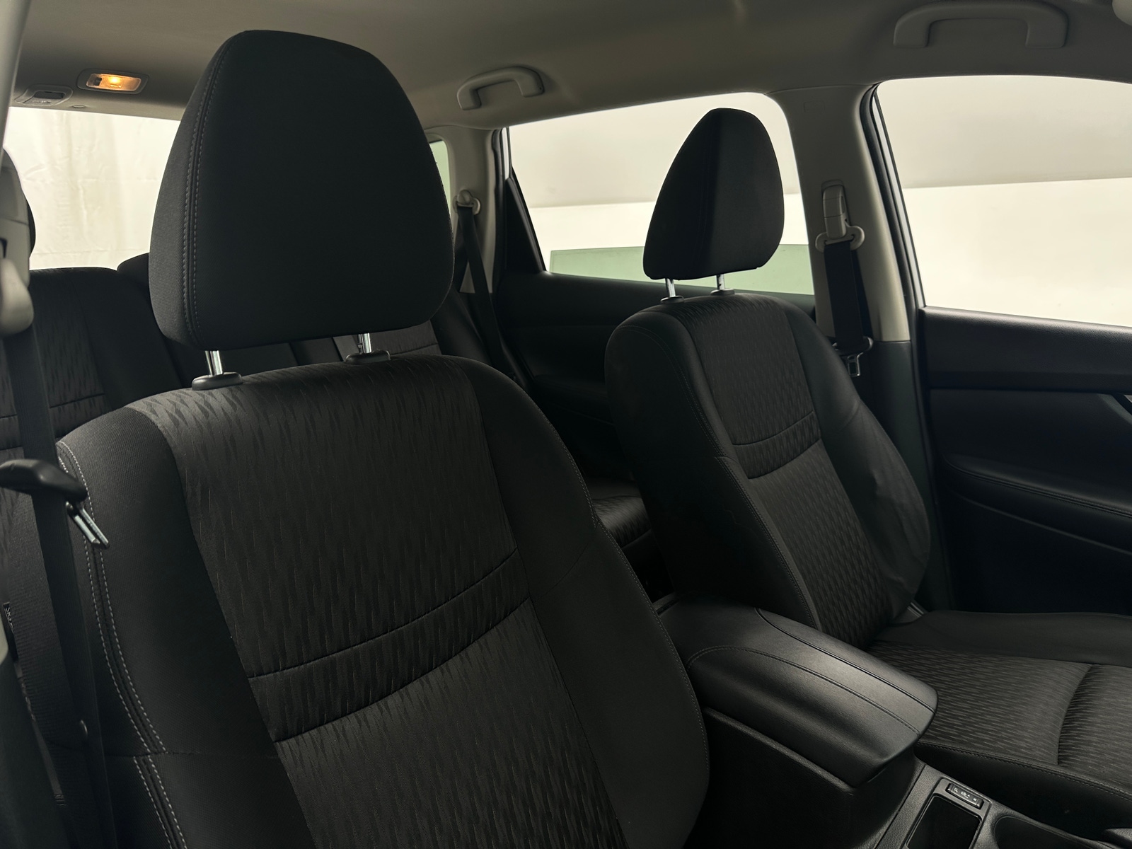 Thumbnail: 2019 Nissan Rogue - 2