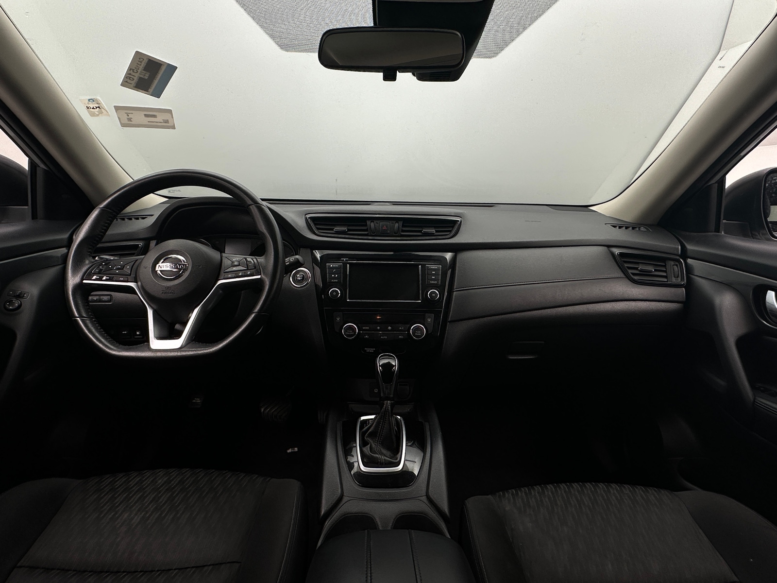 Thumbnail: 2019 Nissan Rogue - 3