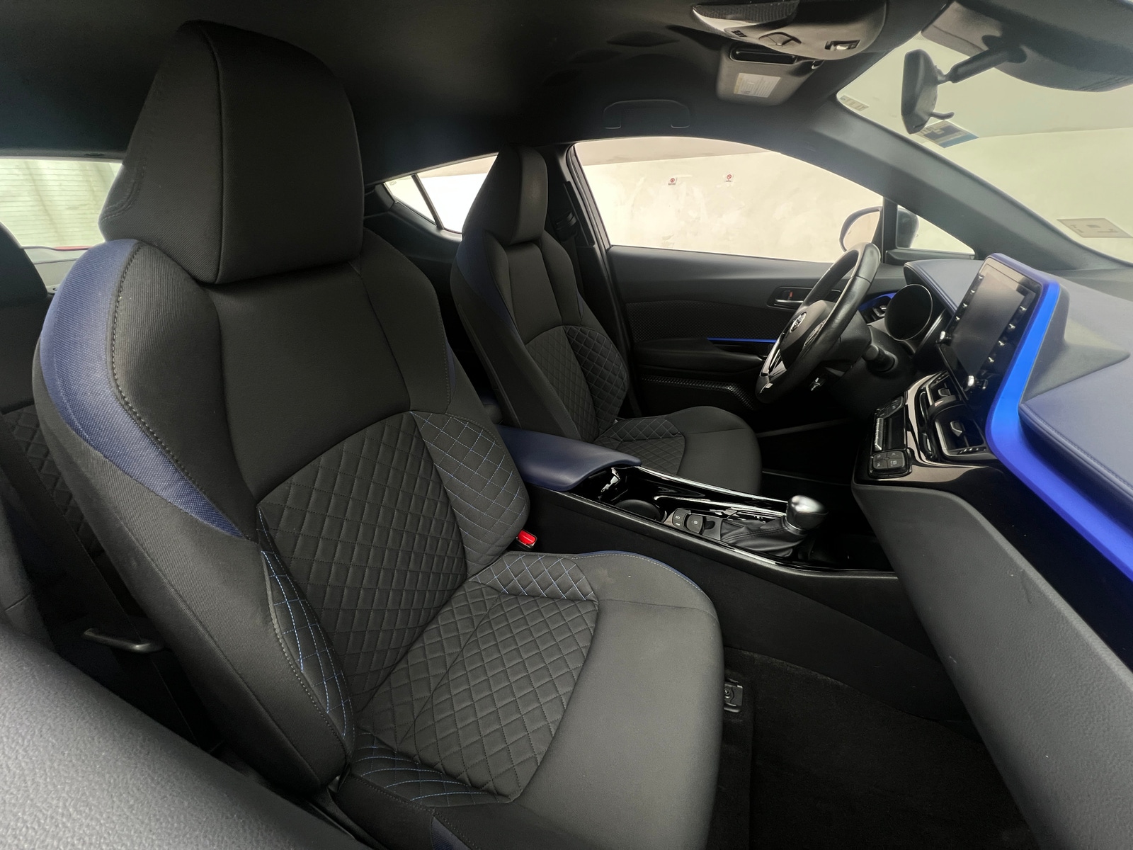Thumbnail: 2020 Toyota C-HR - 2